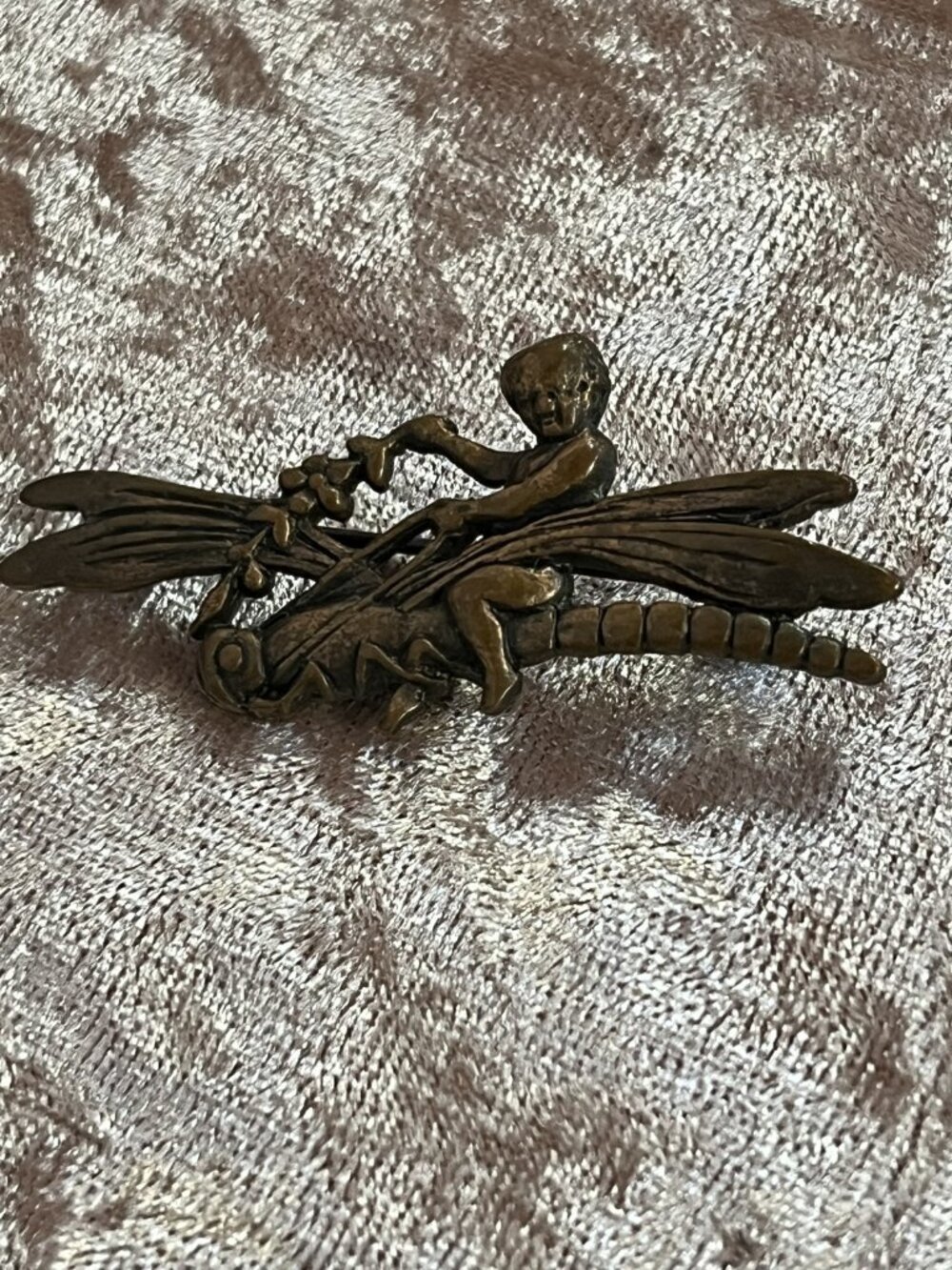 Unbranded Size OSFM Vintage Brass Dragonfly Brooch with Cherub Angel Figural Des